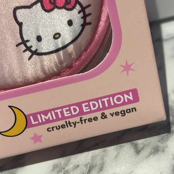 NWT/HELLO KITTY Bundle! Bye Bye Puffy eye brightening patches & sleep mask - Picture 5 of 9